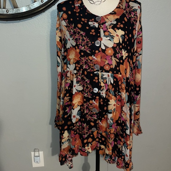 Rachel Zoe Tops - RACHEL ZOE OVERSIZED BUTTON DOWN SMOCK TOP.